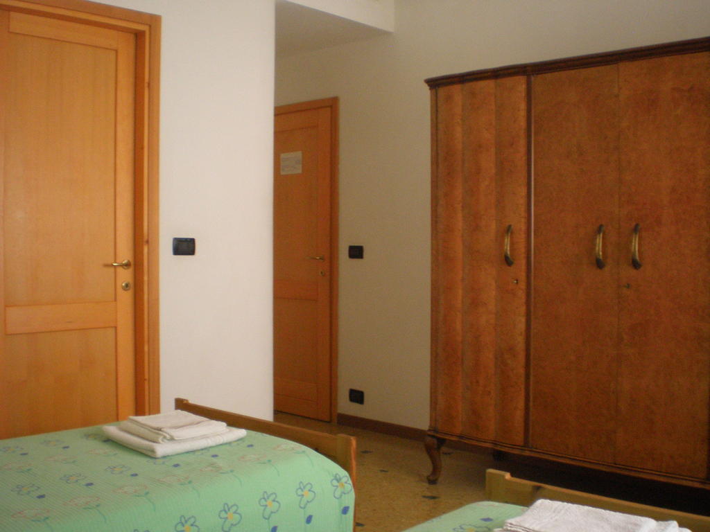 Bed And Breakfast Arcobaleno Bolonia Exterior foto